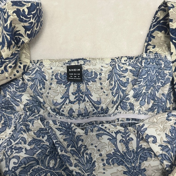 SHEIN Blue and Cream Patterned Romper - Picture 4 of 5